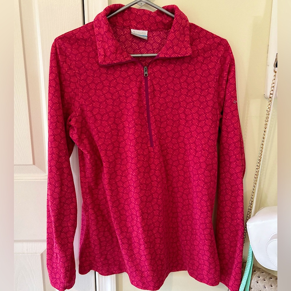 Columbia women’s half zip fleece. Size M